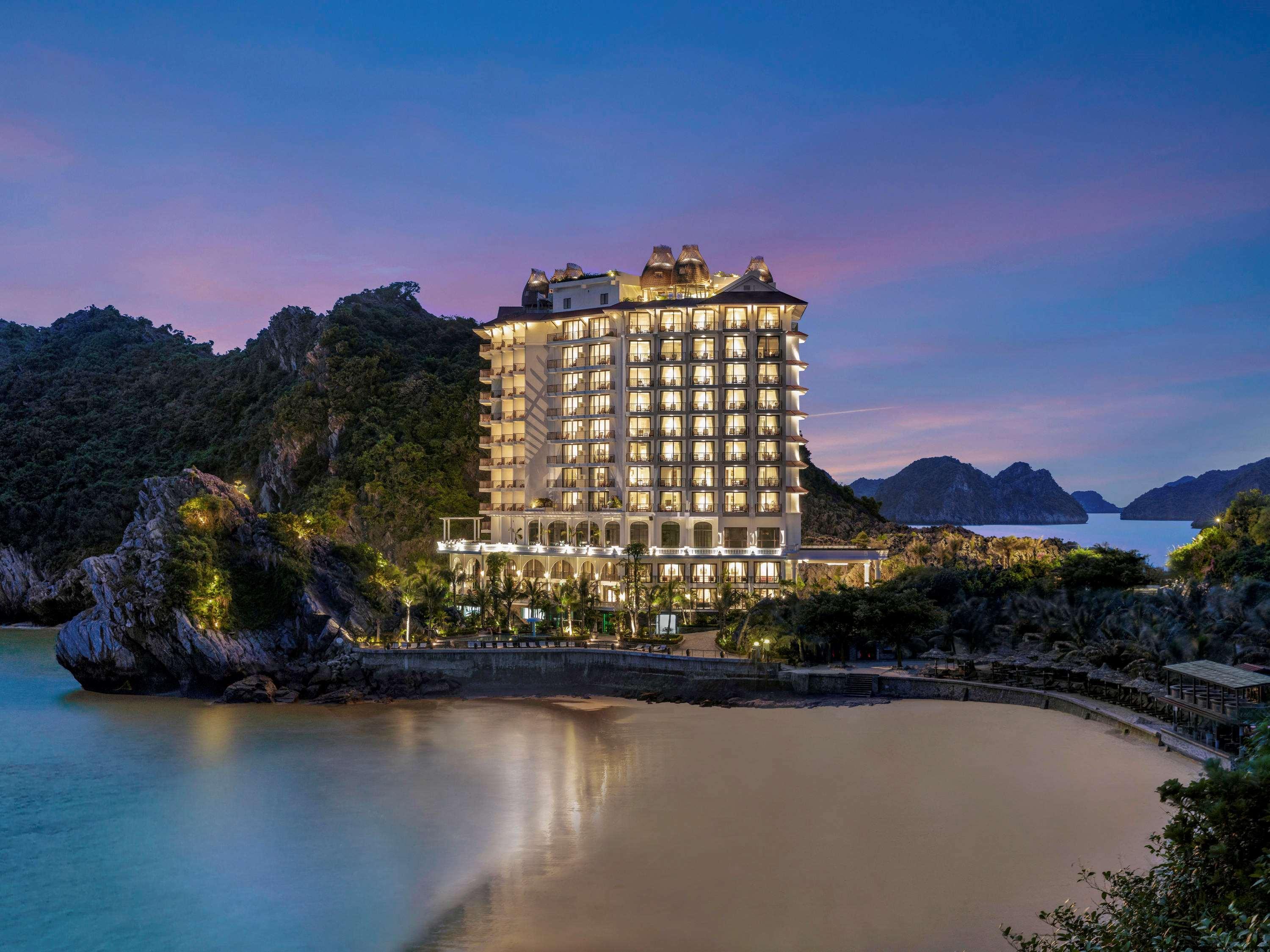 Hôtel Perle d'Orient Cat Ba - MGallery Chan Chau Exterior foto Vinpearl Hotel Nha Trang