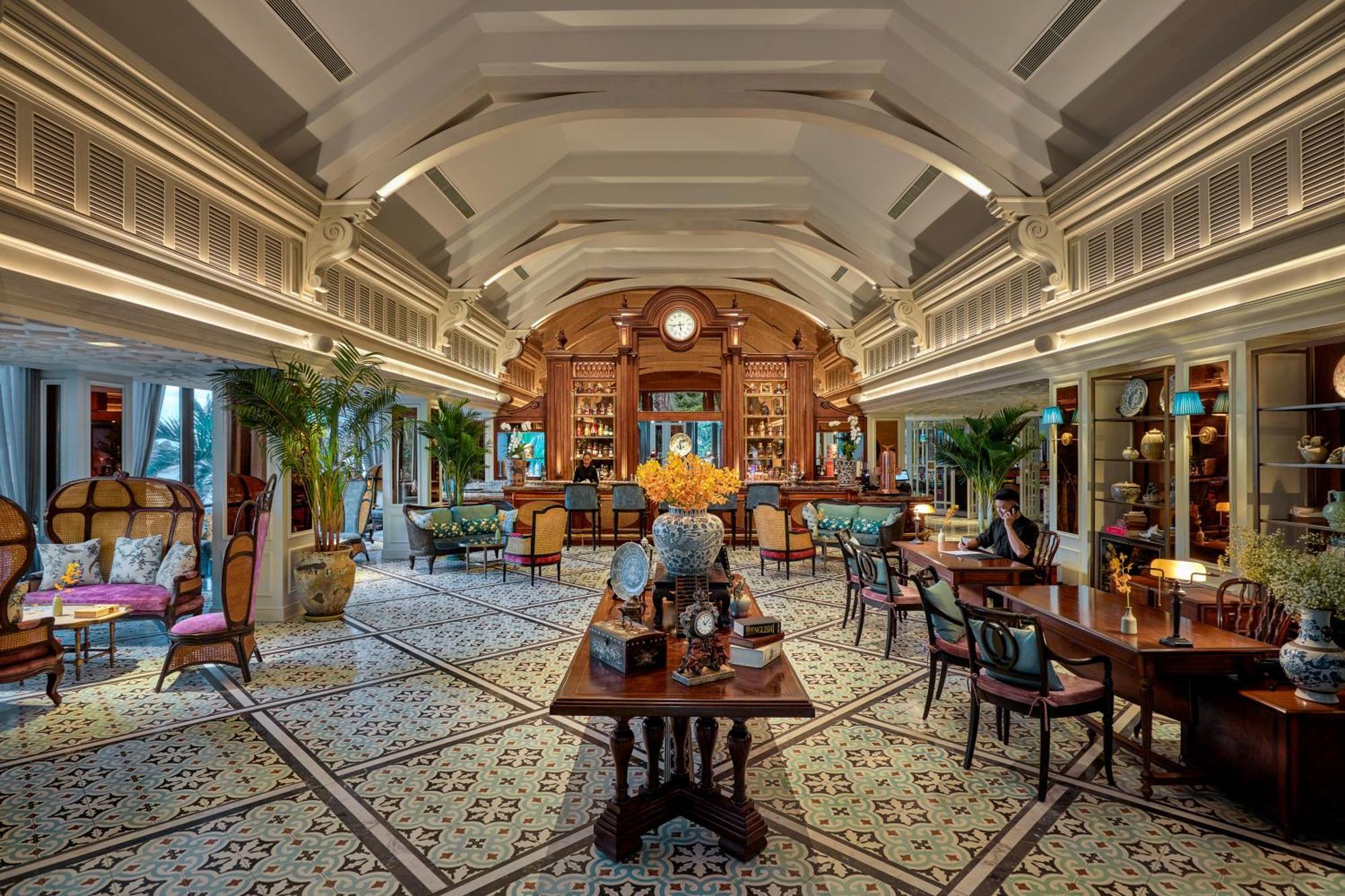 Hôtel Perle d'Orient Cat Ba - MGallery Chan Chau Exterior foto The lobby of the hotel